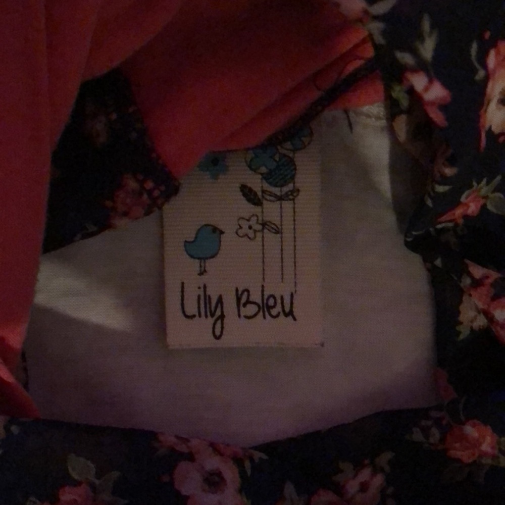 Short-sleeve shirt with scarf attached size(10/12) - Picture 3 of 5